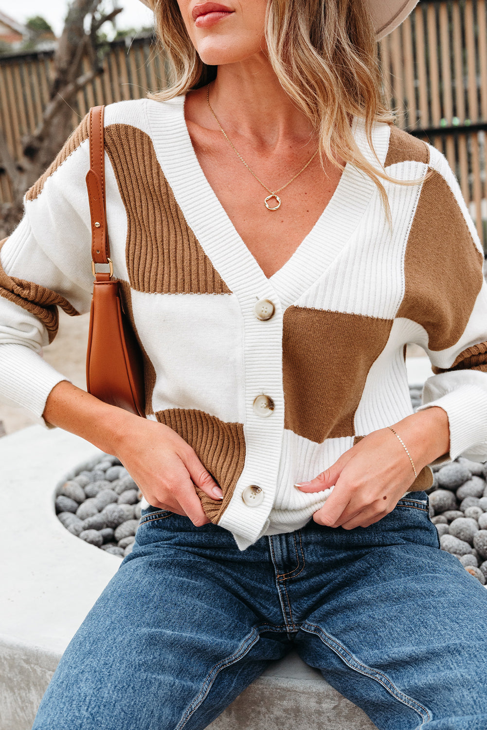 Khaki Checkered Cardigan For Trendy Style