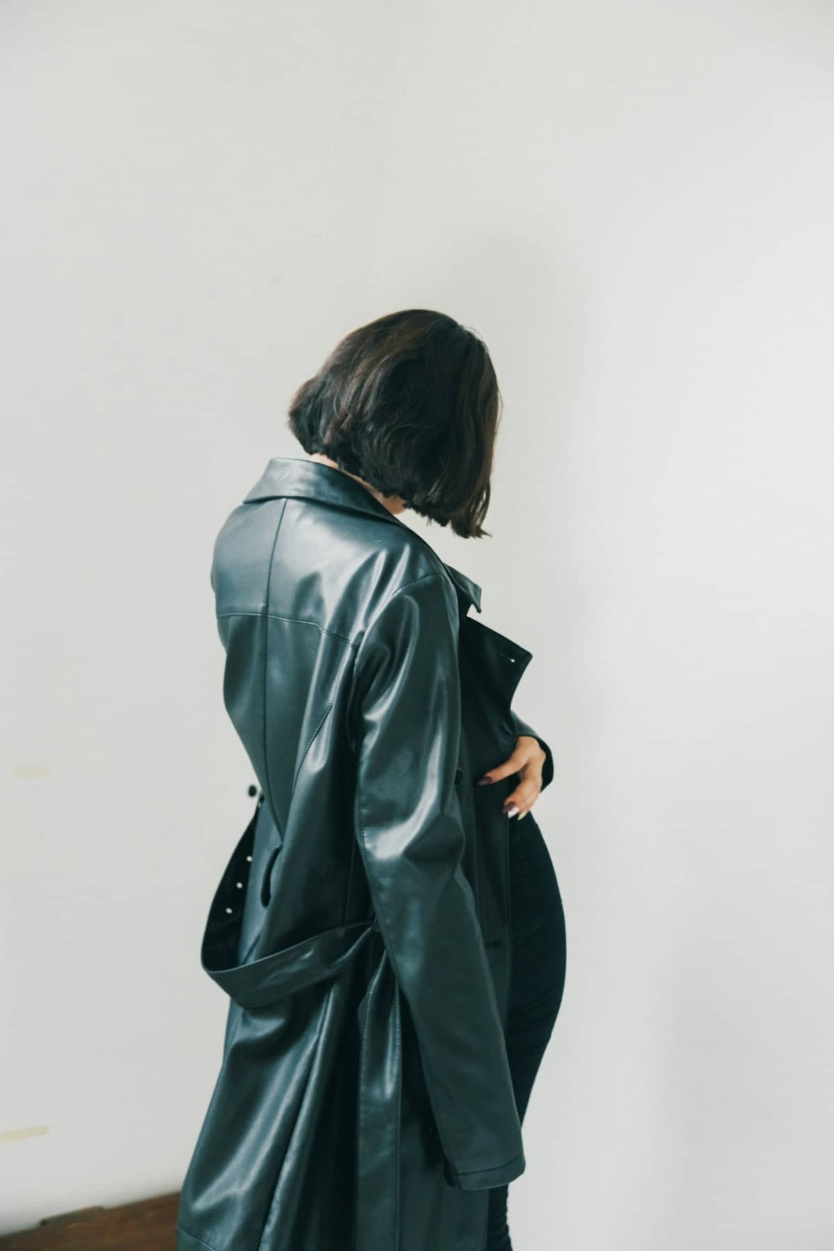 women's black leather jacket