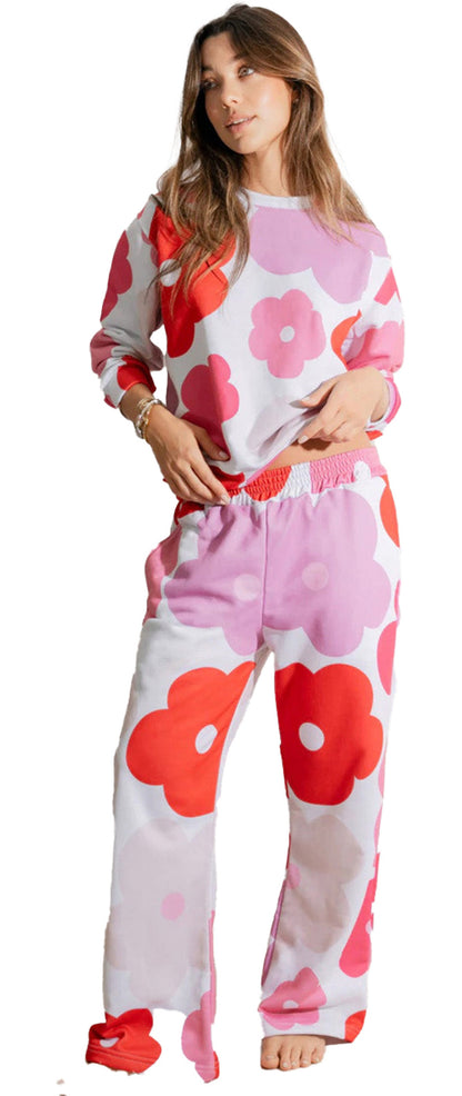 White Floral Lounge Set For Relaxation