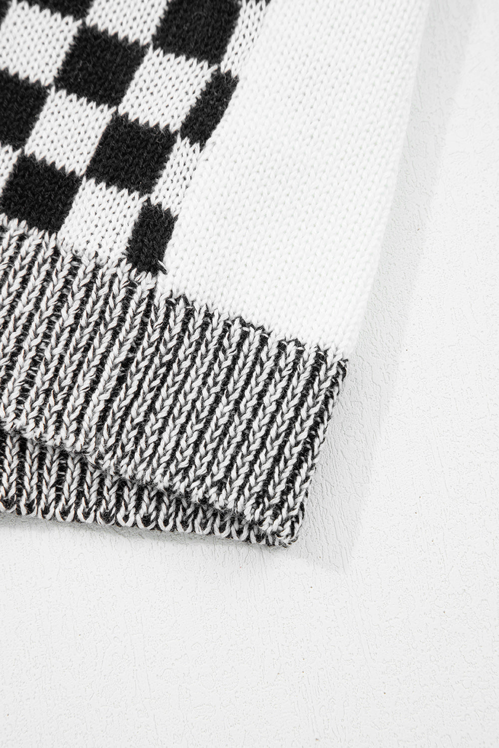 Black Checkered Cardigan For Trendy Style