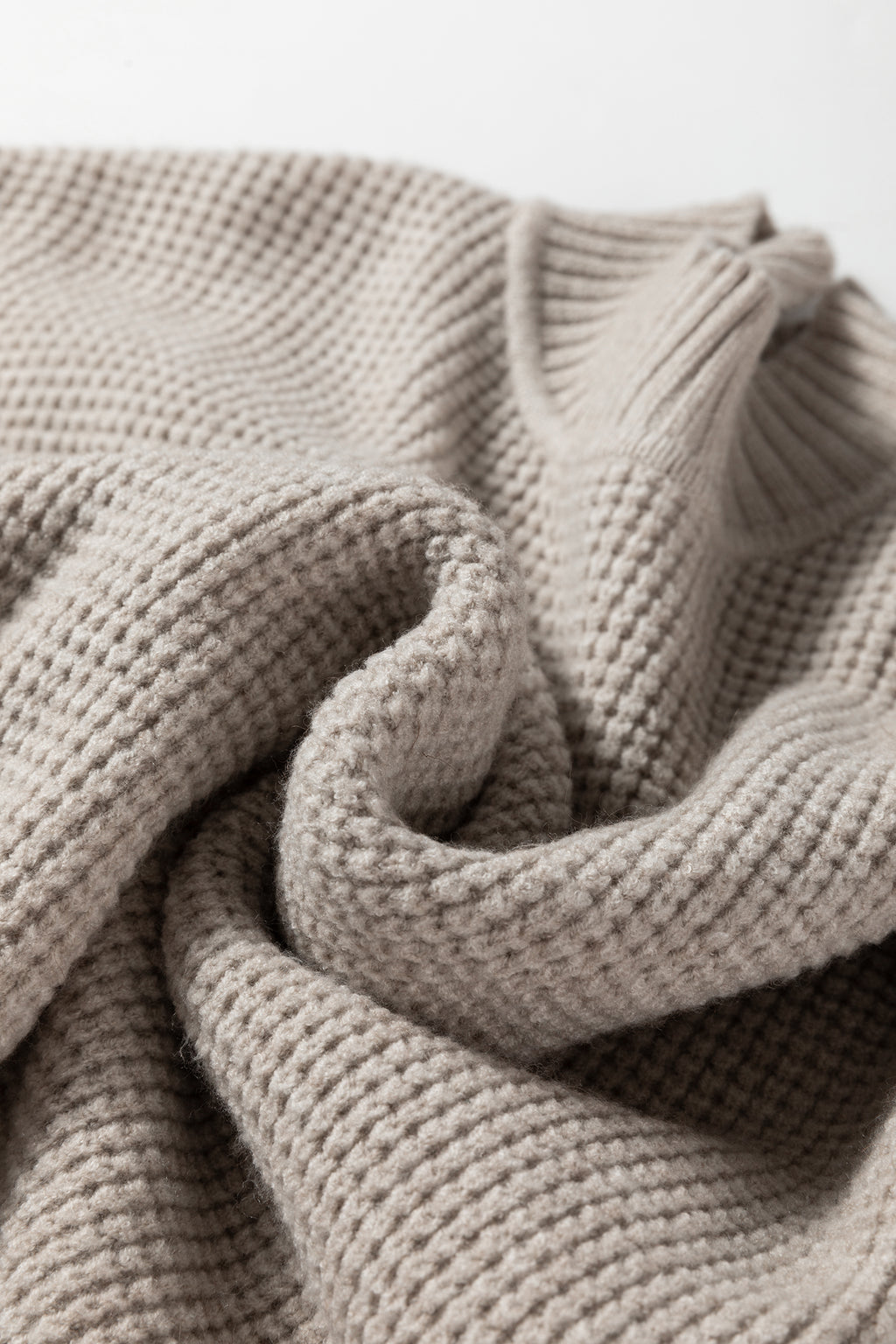 Gray Waffle Knit Sweater For Stylish Comfort