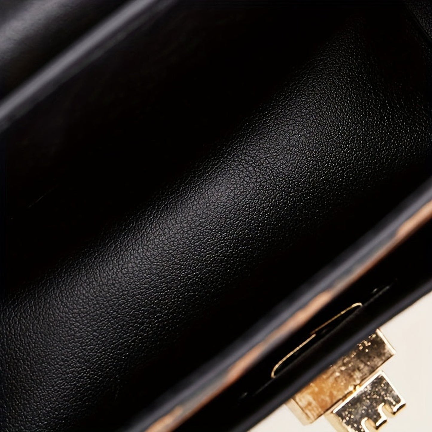 Leopard Print Vintage Clutch Handbag Close-Up