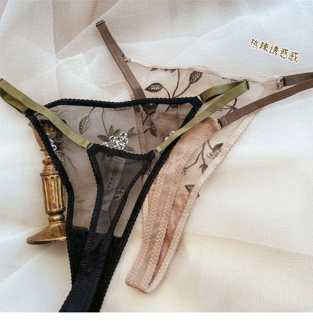 Underwire Bra with Lace - Elegant Style