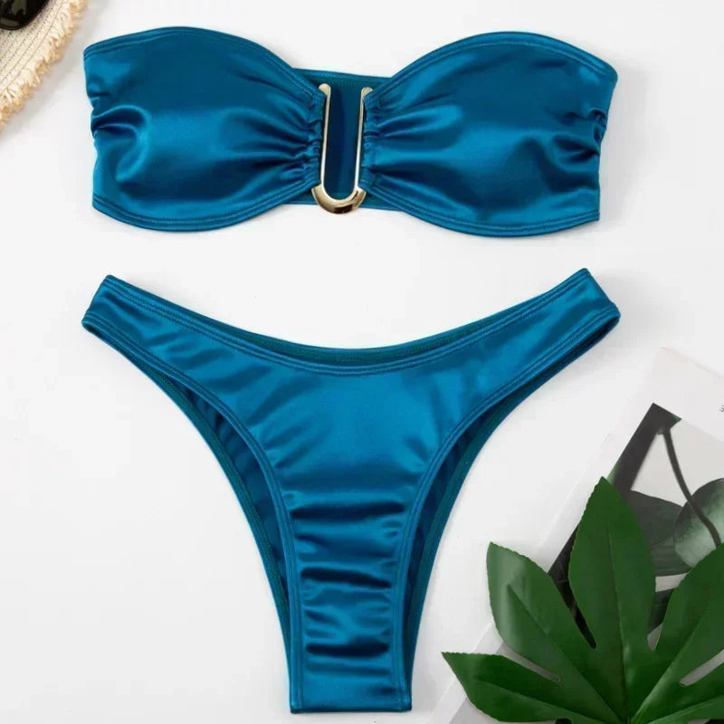 Bikini: Trendy High-Waisted Two-Piece