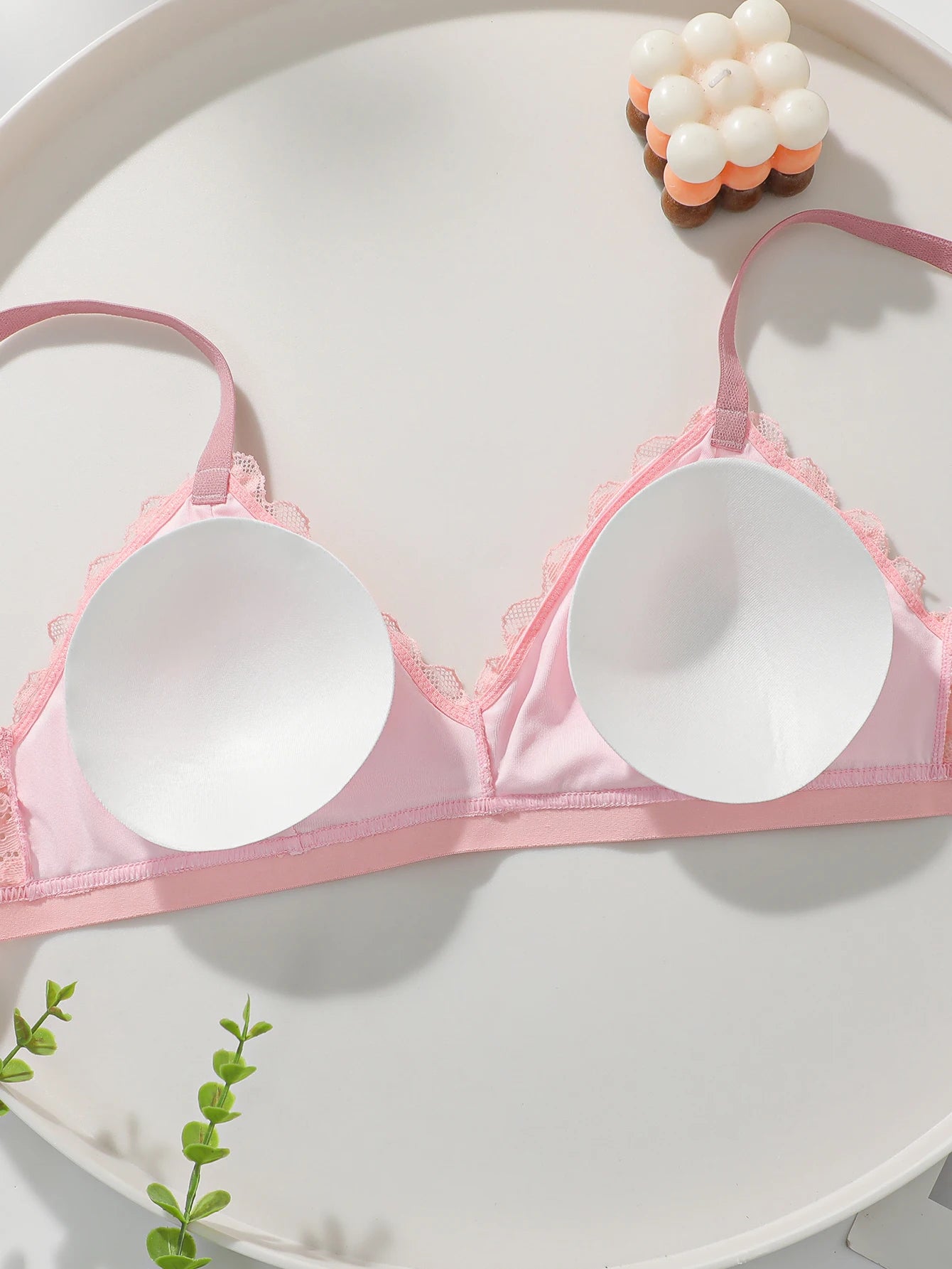 Underwire in Bra with Lace Design