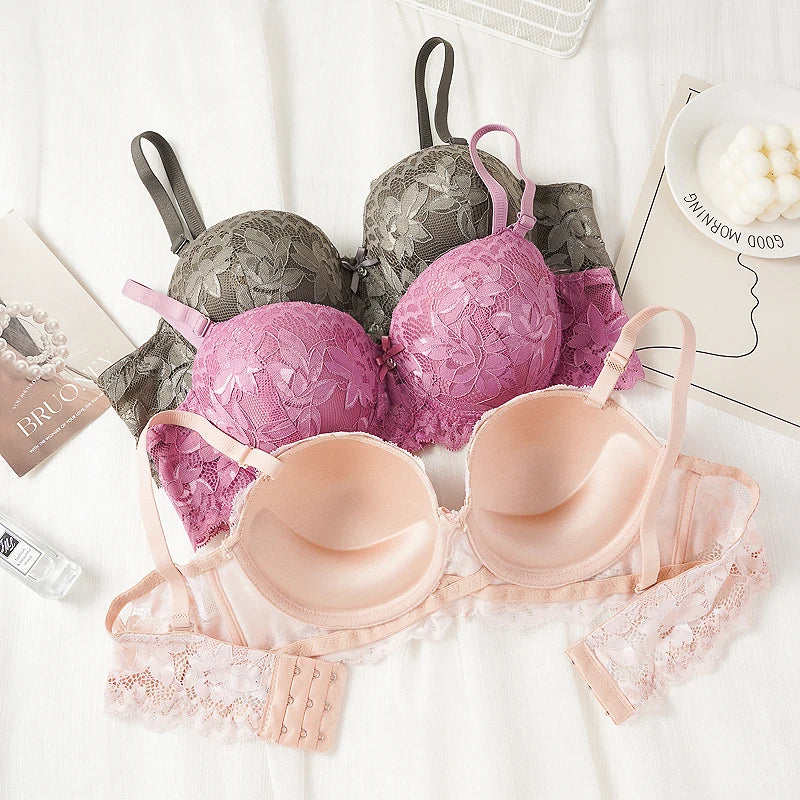 Push Up Bra with Elegant Lace Design