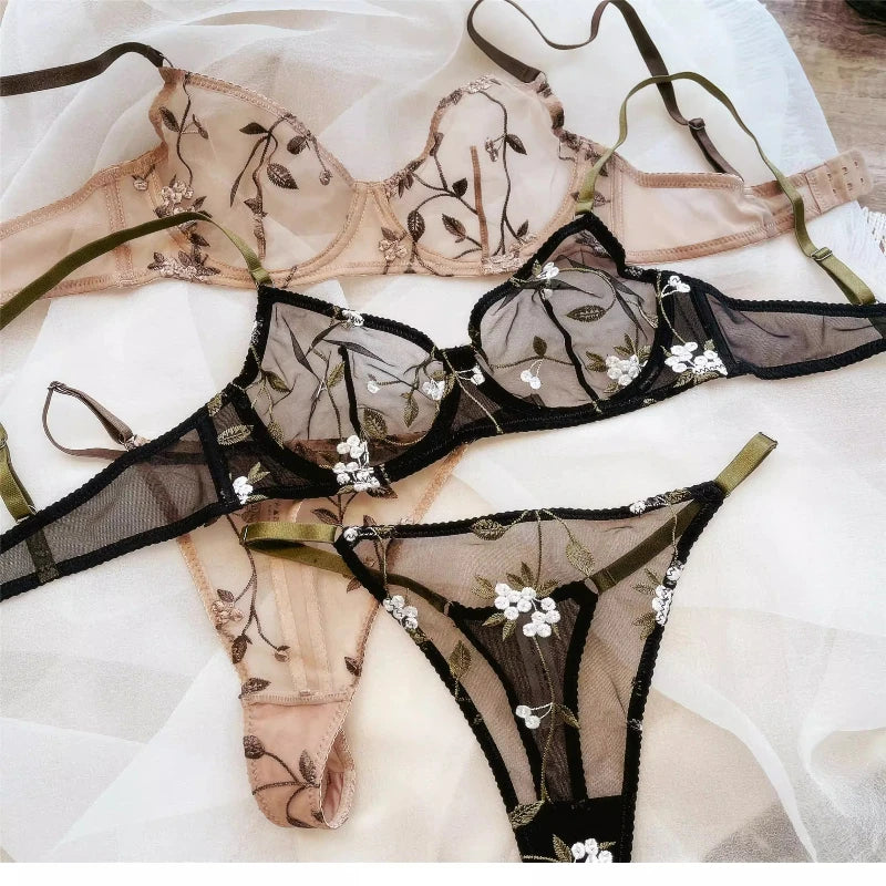 Underwire Bra with Lace - Elegant Style