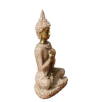 statue