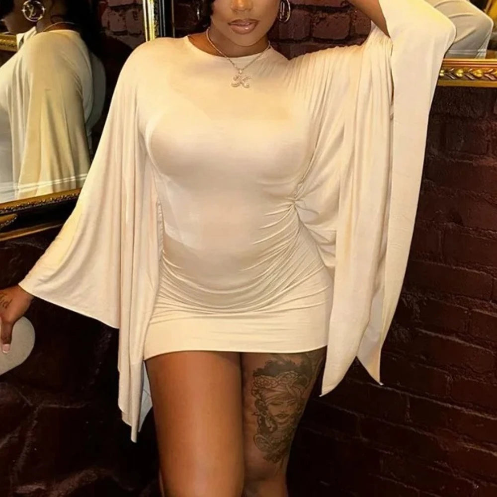 Mini Dress: Trendy & Chic Fashion Staple