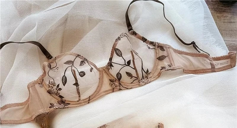 Underwire Bra with Lace - Elegant Style
