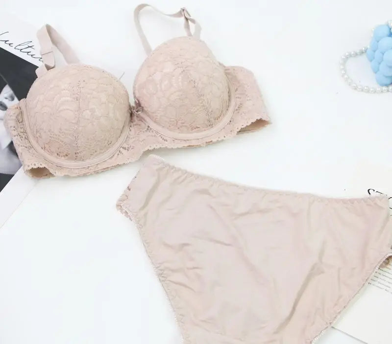 Underwire Bra with Lace for Elegance