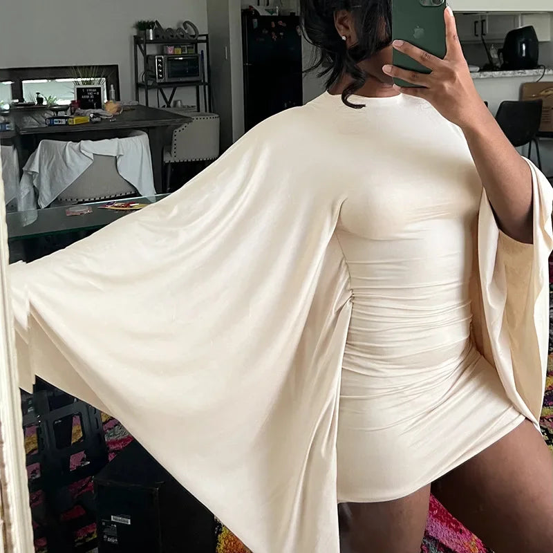 Mini Dress: Trendy & Chic Fashion Staple