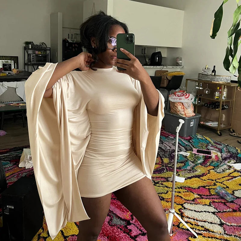 Mini Dress: Trendy & Chic Fashion Staple