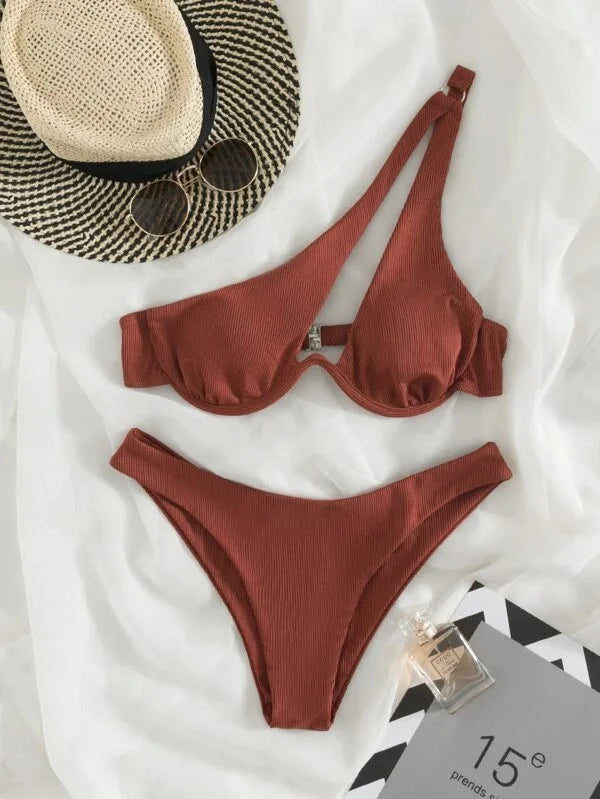 Two-Tone Bikini for Stylish Summer Looks