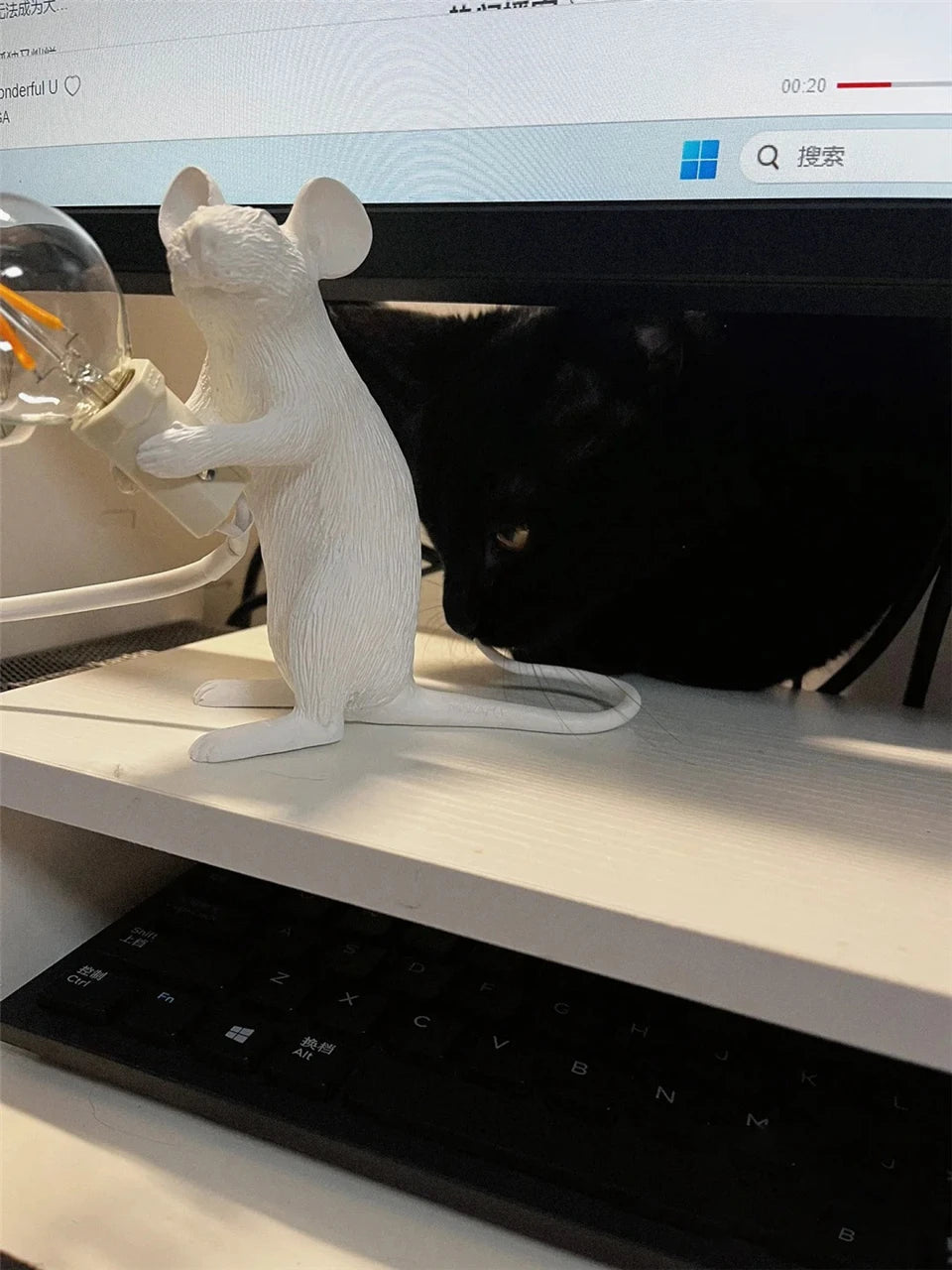 Battery LED Table Lamp - Cute Mouse Design