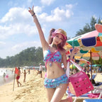 LuckeLadybug beugel bikini set in colorful design, perfect for beach outings and summer fun