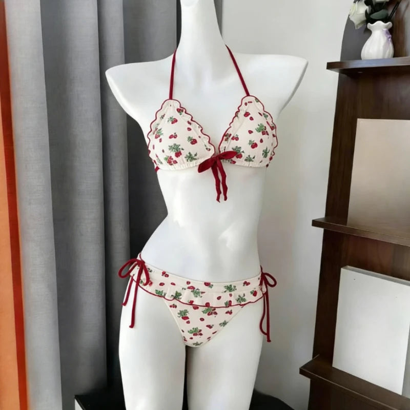 Beugel Bikini Set with Skirted Bottom