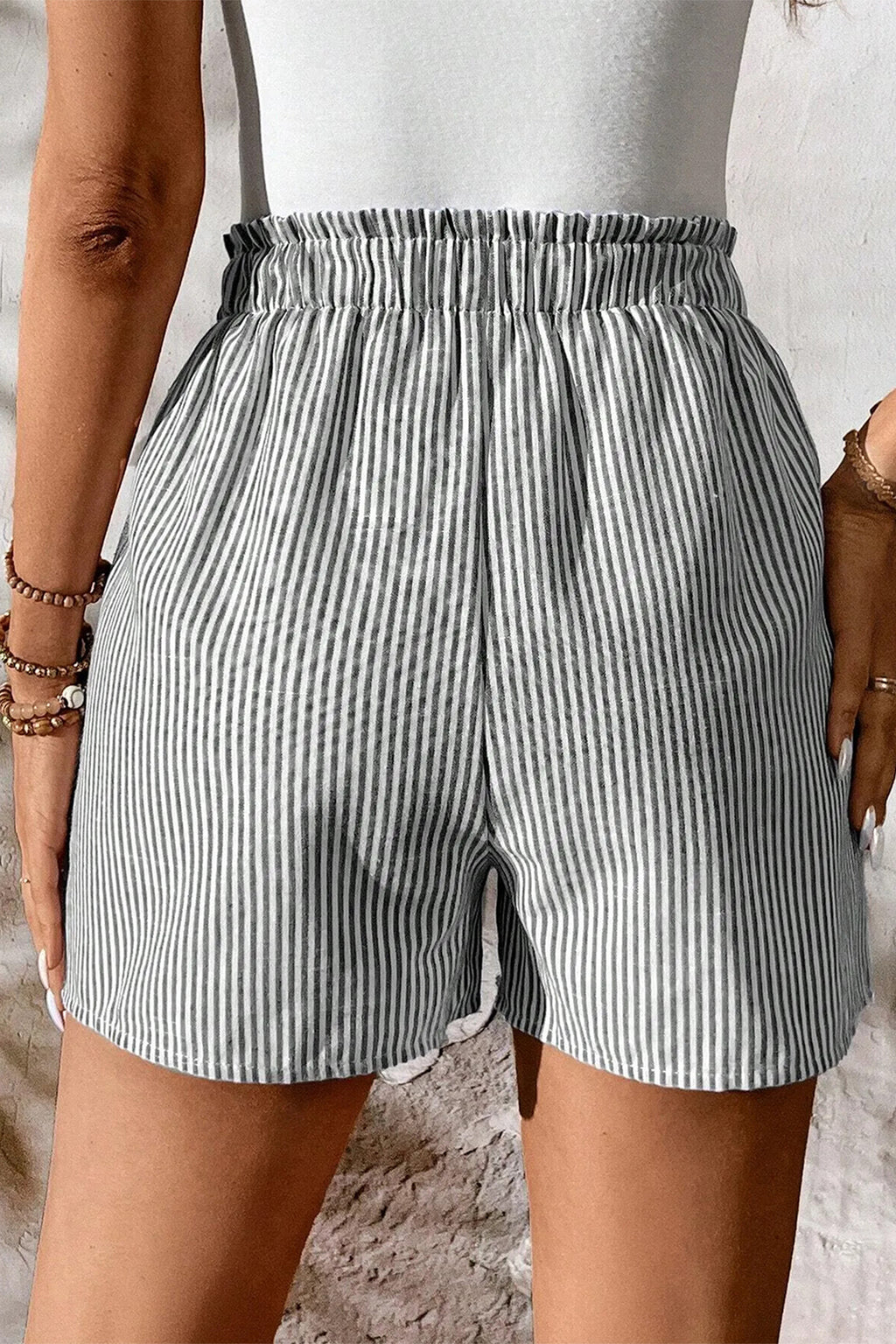 Striped casual shorts for mens with an elastic waistband for a comfortable fit