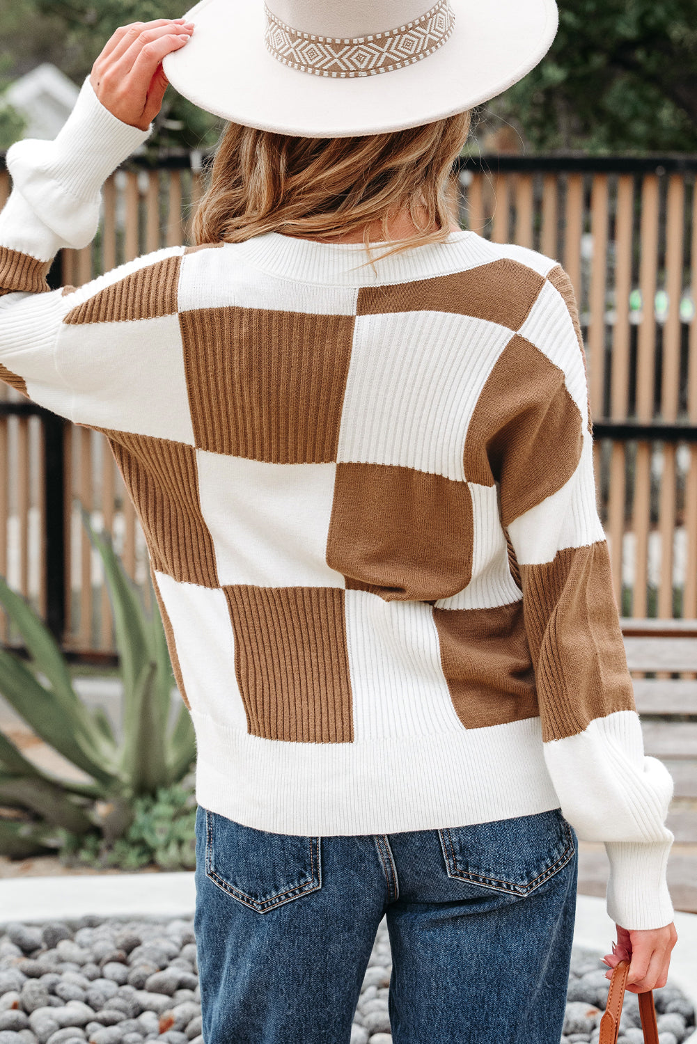 Khaki Checkered Cardigan For Trendy Style