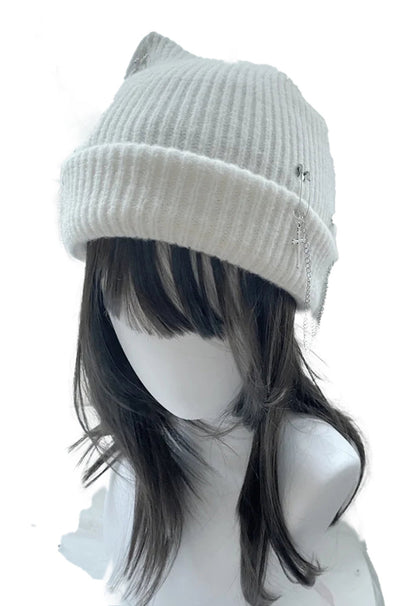 Gothic cat ear beanie for women in white with a ribbed design and silver chain detail