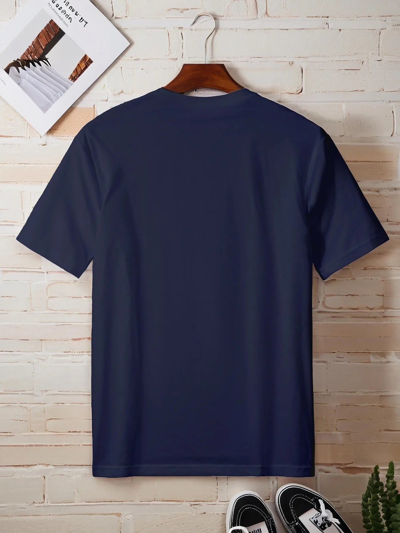Graphic Men's T Shirt - Trendy Style