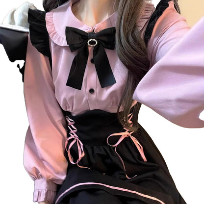 Jirai Kei kawaii pinafore dress with a pink blouse and bow tie detail for a cute fashion style