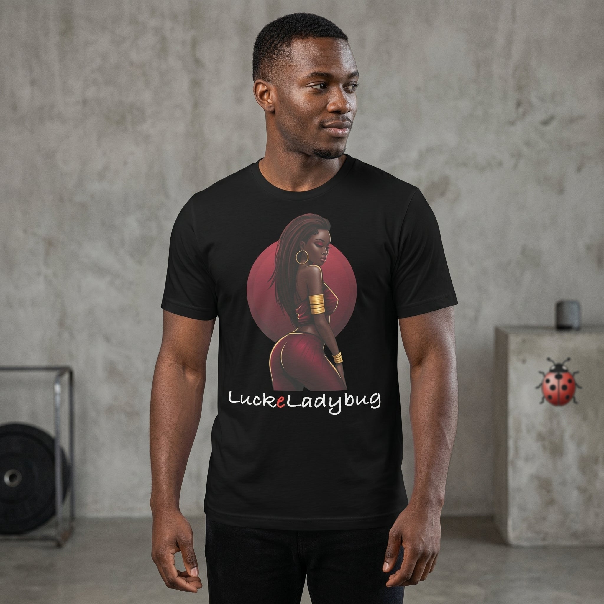 Vibras culturales: Camiseta africana para hombre con un estilo afrocéntrico audaz