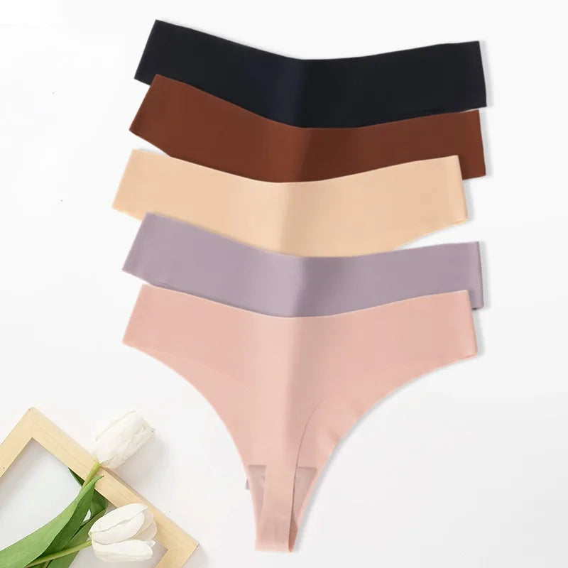 Set of seamless thongs for women in various colors, ideal for a comfortable fit under any outfit