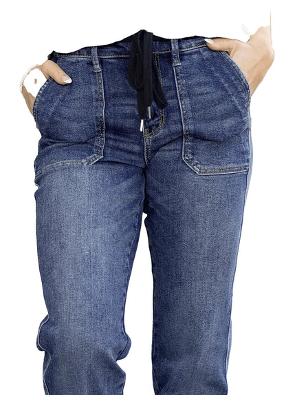 Slim fit tie-waist denim jeans for women in dark blue with pockets and a stylish drawstring