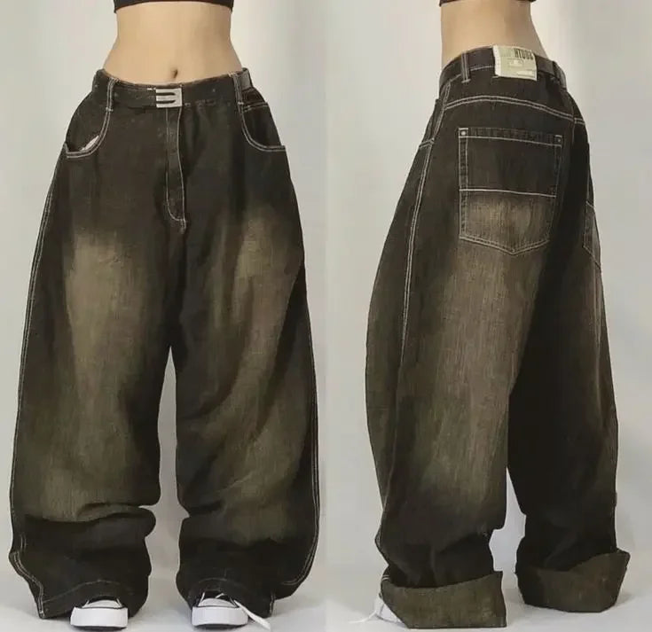 Y2K baggy jeans for men and women in dark denim with a relaxed fit and rolled cuffs