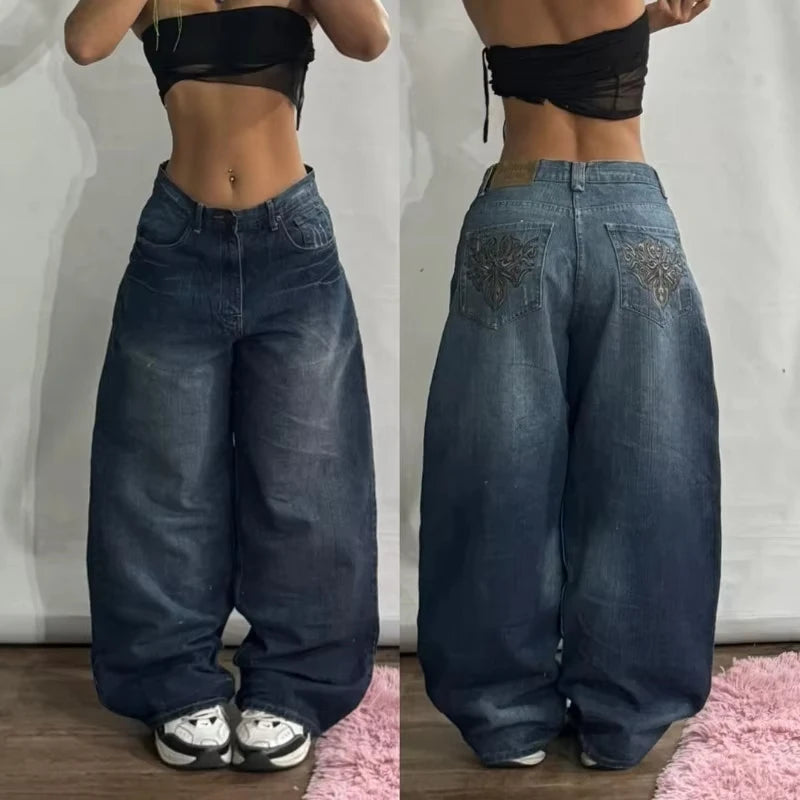 Trendy Y2K baggy jeans for men and women featuring a relaxed fit and stylish embroidery